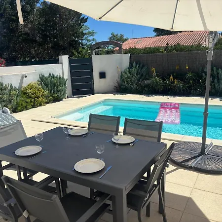 Contemporaine A 2 Pas De La Avec Piscine Privee Dom wakacyjny