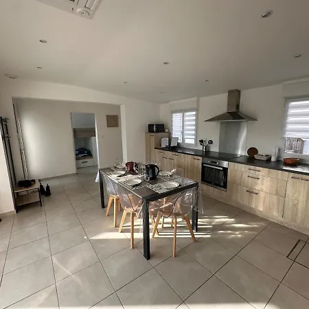 Feriehus Contemporaine A 2 Pas De La Avec Piscine Privee Sainte-Marie-la-Mer