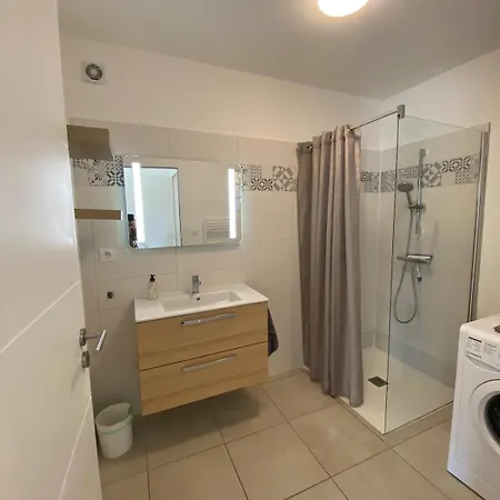 Contemporaine A 2 Pas De La Avec Piscine Privee * Sainte-Marie-la-Mer