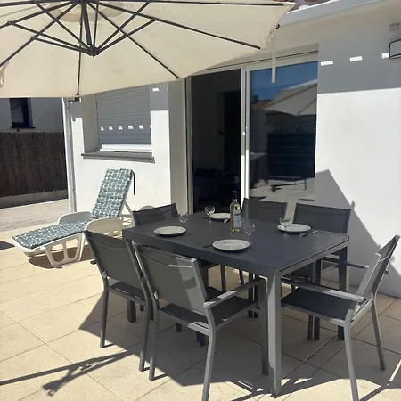 Contemporaine A 2 Pas De La Avec Piscine Privee Dom wakacyjny Sainte-Marie-la-Mer
