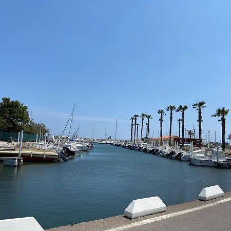 Contemporaine A 2 Pas De La Avec Piscine Privee