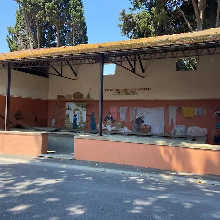 Contemporaine A 2 Pas De La Avec Piscine Privee