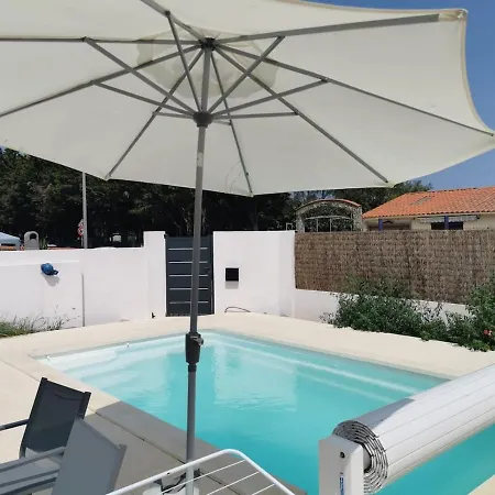 Contemporaine A 2 Pas De La Avec Piscine Privee Dom wakacyjny *
