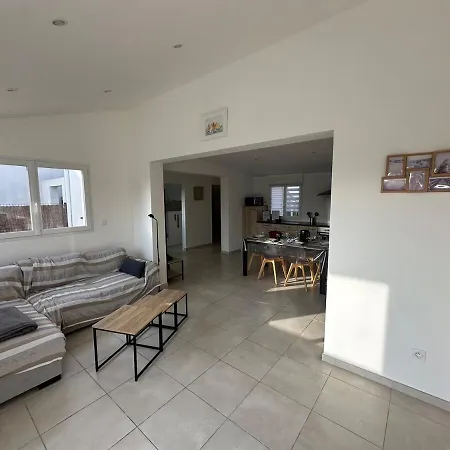 Contemporaine A 2 Pas De La Avec Piscine Privee * Sainte-Marie-la-Mer