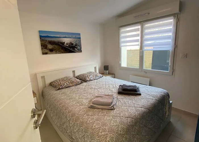 Nyaraló Contemporaine A 2 Pas De La Avec Piscine Privee